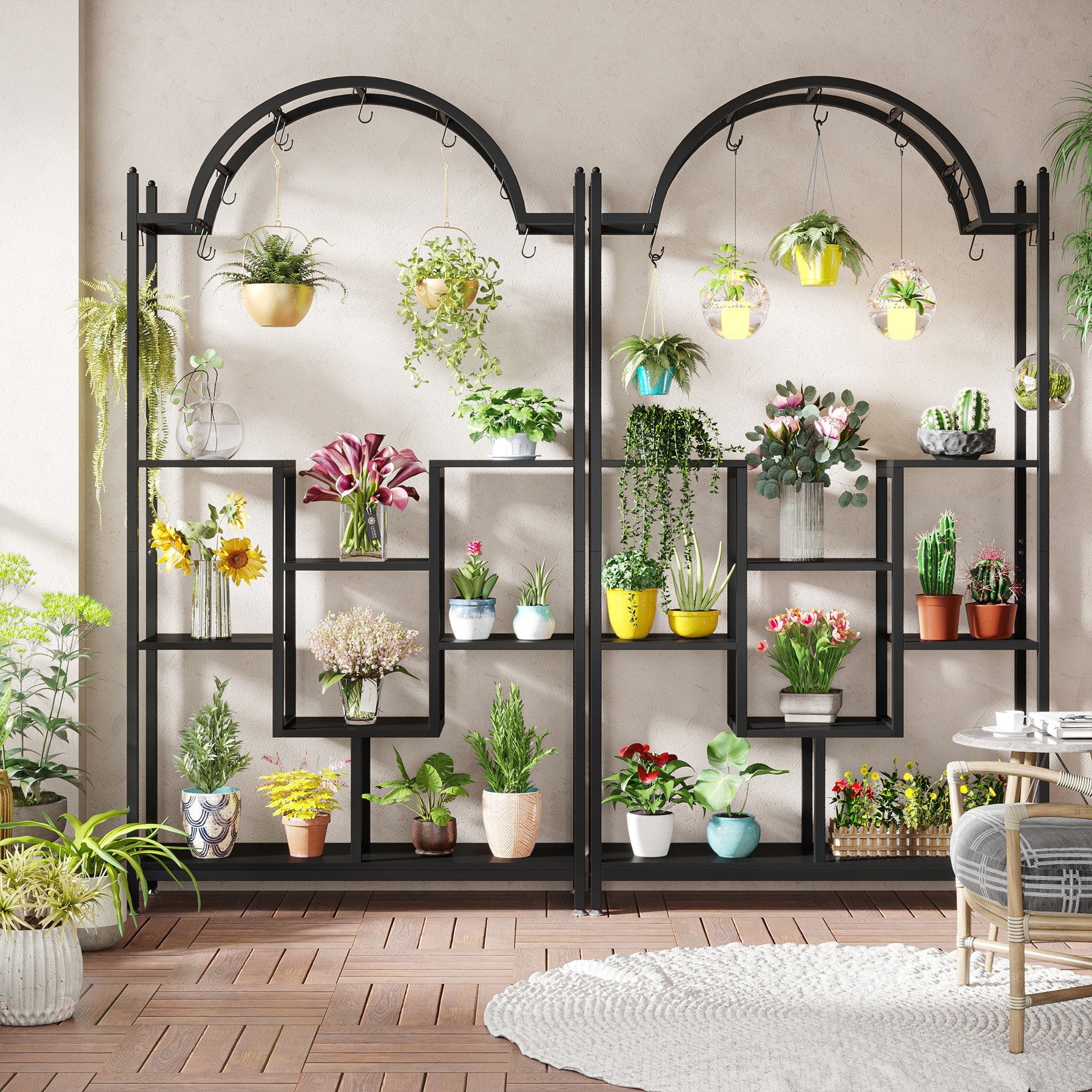 Tribesigns Soporte para plantas de interior de 5 niveles, Estante de metal para plantas con 8 ganchos en forma de S