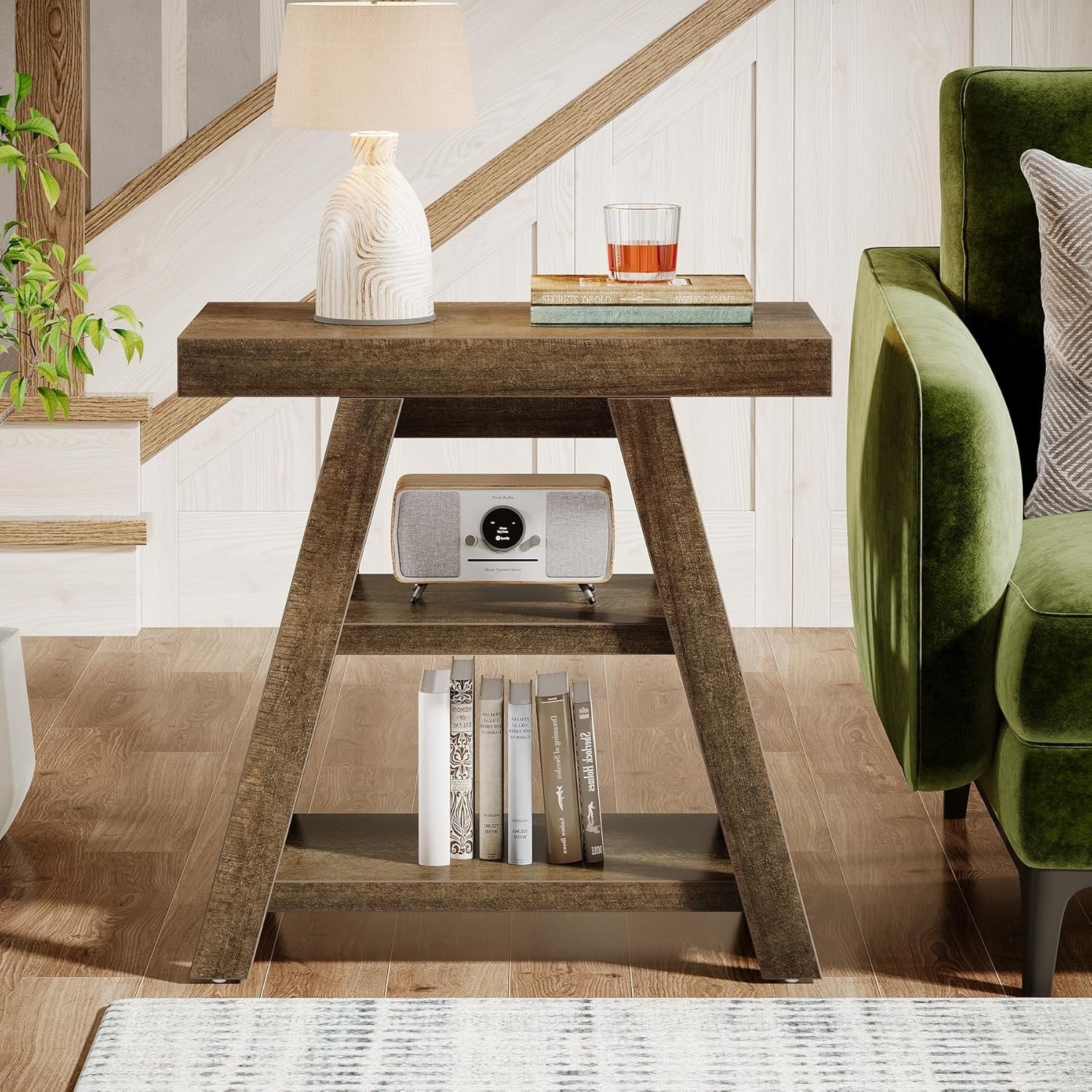 Tribesigns Mesa auxiliar estilo campestre, Mesa auxiliar de madera de tres niveles con patas trapezoidales Mesa auxiliar rústica para sofás y sillones