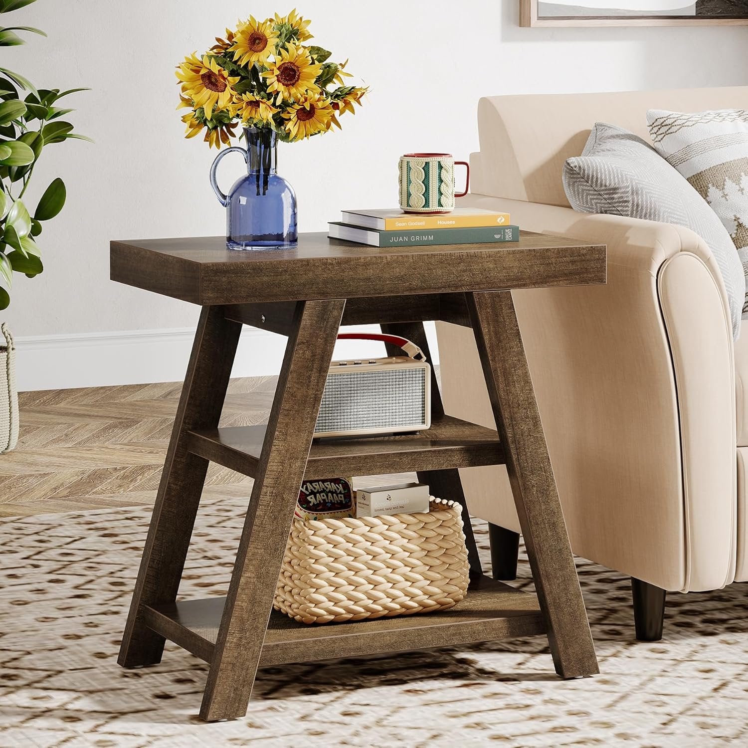 Tribesigns Mesa auxiliar estilo campestre, Mesa auxiliar de madera de tres niveles con patas trapezoidales Mesa auxiliar rústica para sofás y sillones