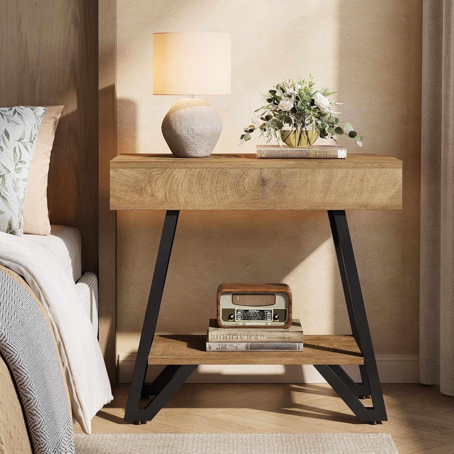 Tribesigns Mesa auxiliar de 60 cm con estante, Mesita de noche de madera natural para espacios pequeños